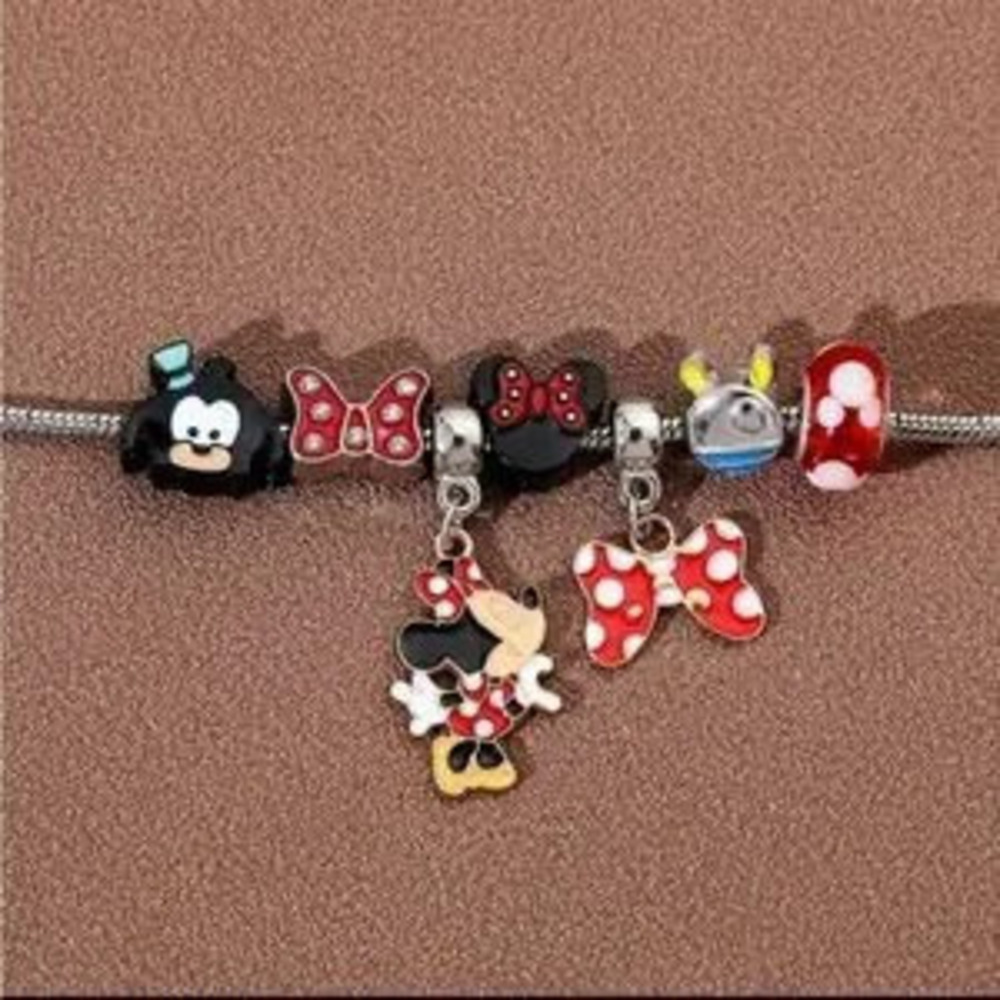 Disney Minnie Mouse Charm Bracelet